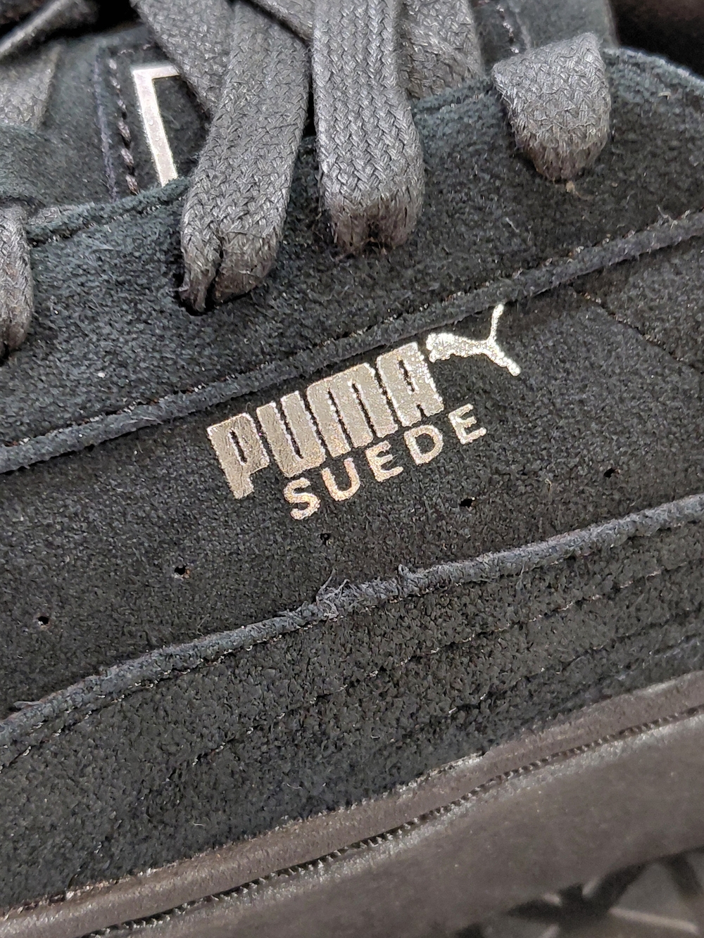 NEW PUMA Womens Suede Platform Crushed Gem Black Sneakers with Glitter Toe W10 - Picture 2 of 13